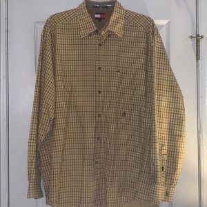 Tommy Hilfiger men’s button down shirt (L)